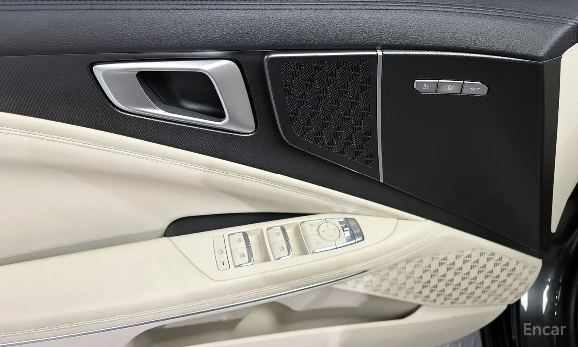 Фото 14 - Kia K8