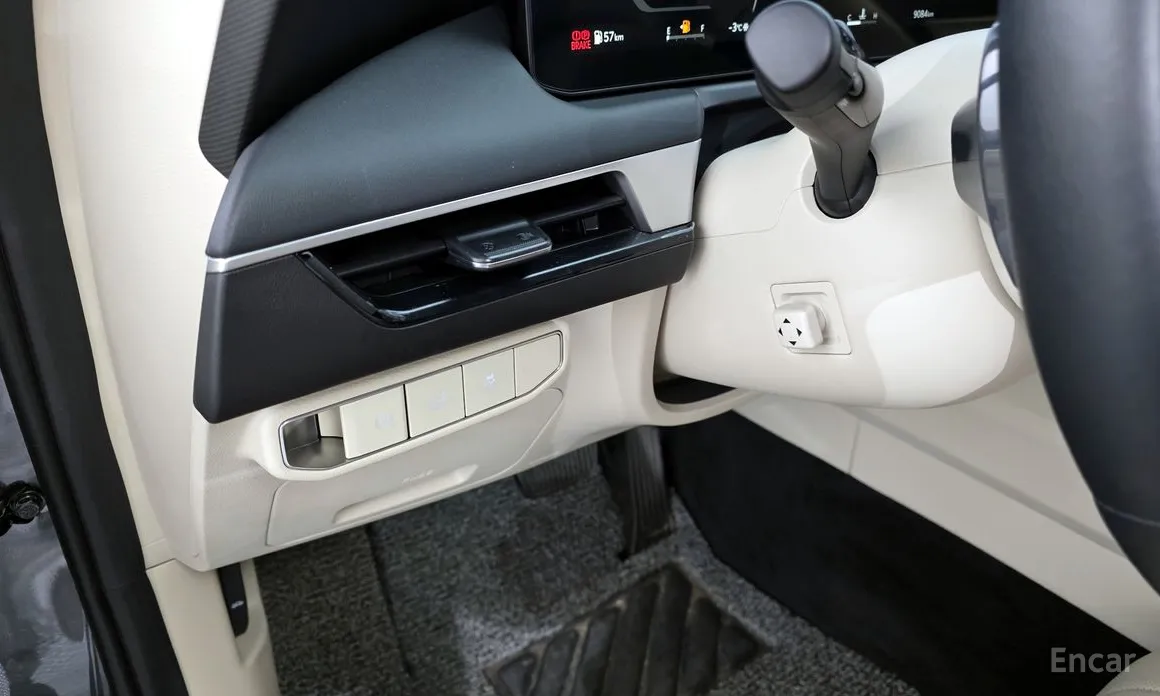 Фото 15 - Kia K8