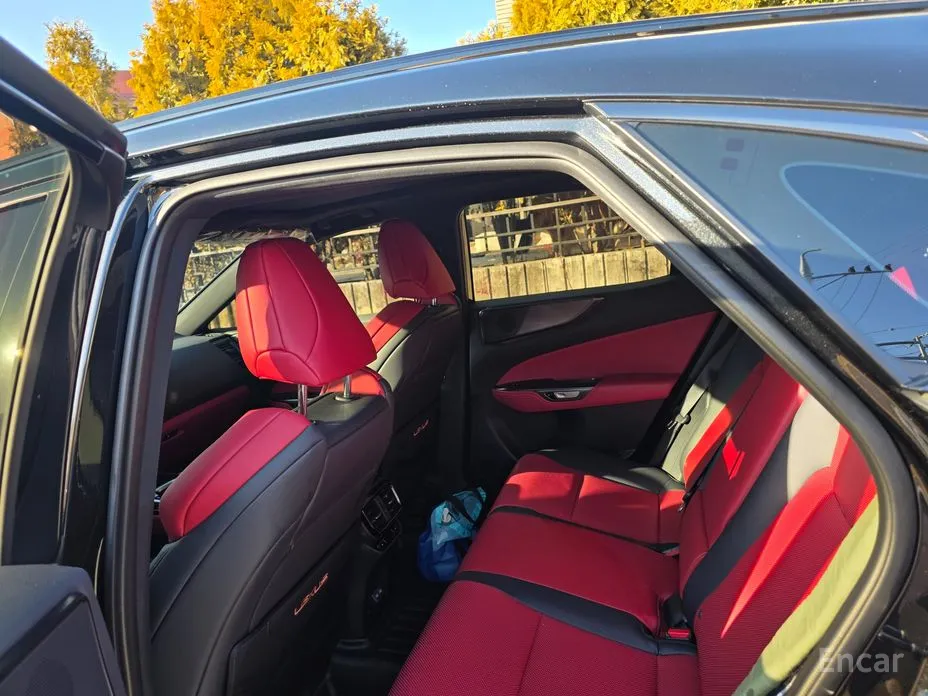 Фото 4 - Lexus NX