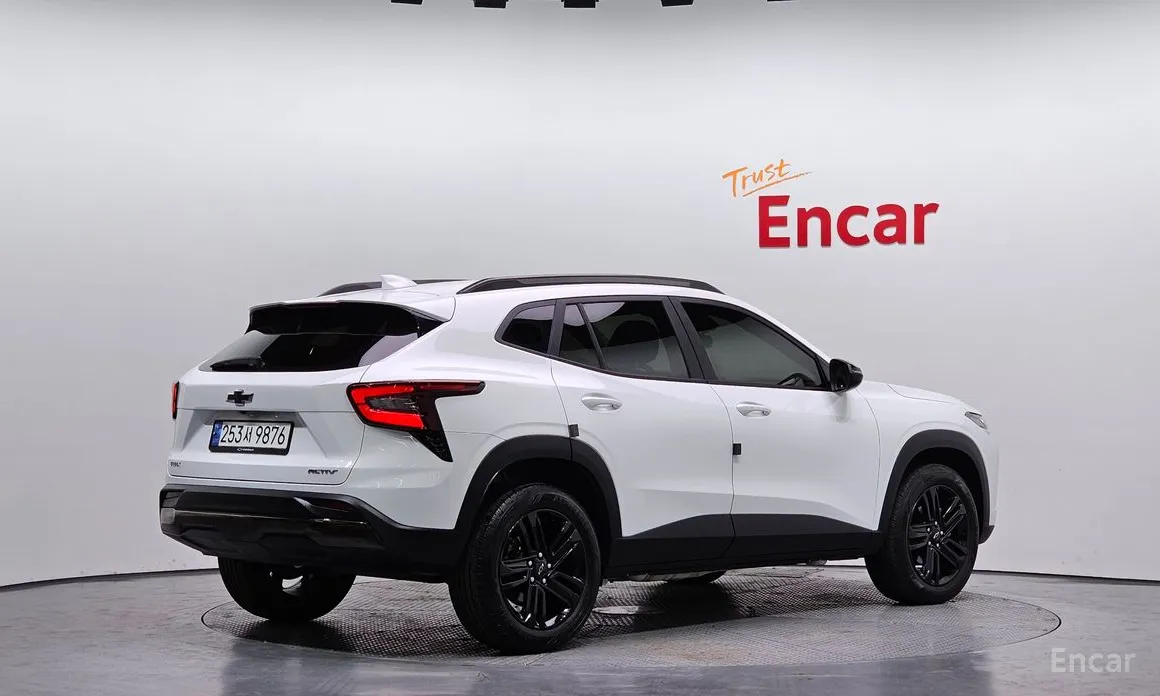 Фото 2 - Chevrolet Trax