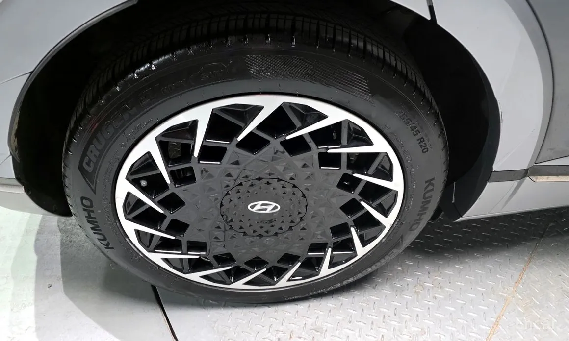 Фото 5 - Hyundai Ioniq 5