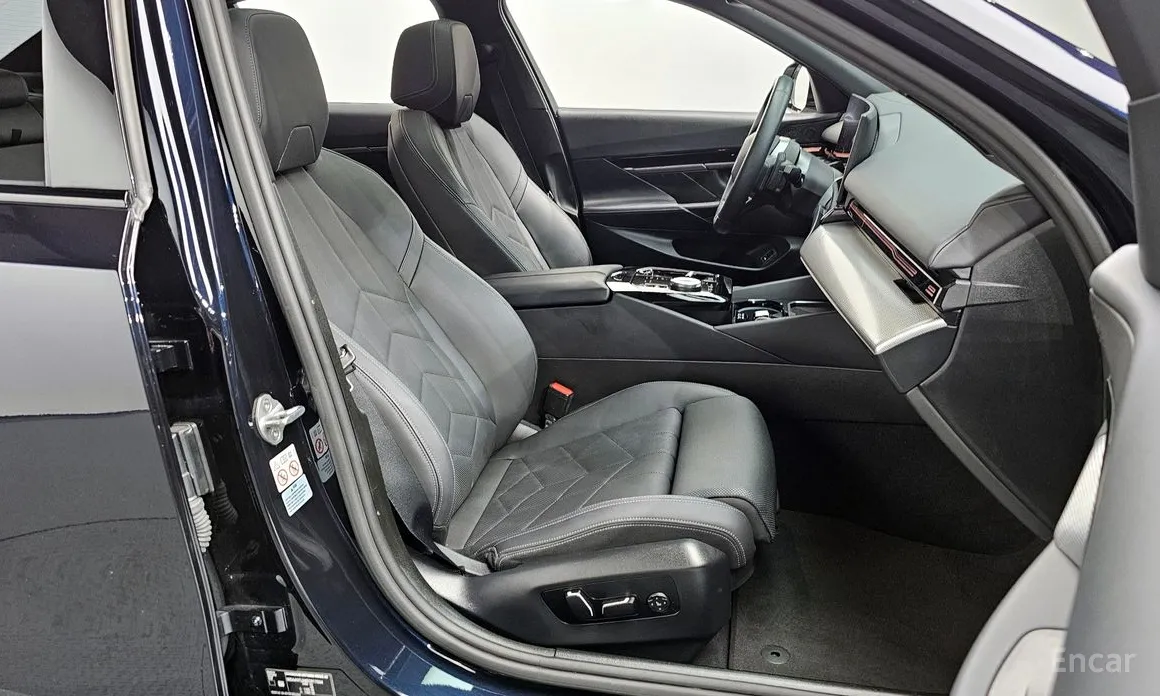 Фото 10 - BMW 5 Series