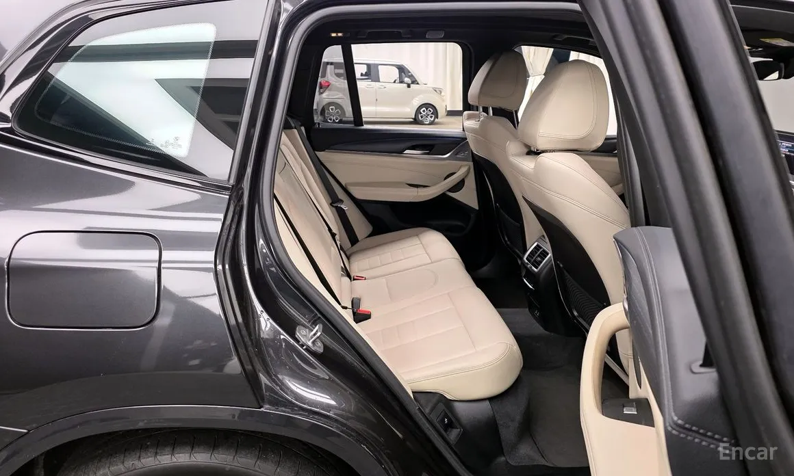 Фото 12 - BMW iX3