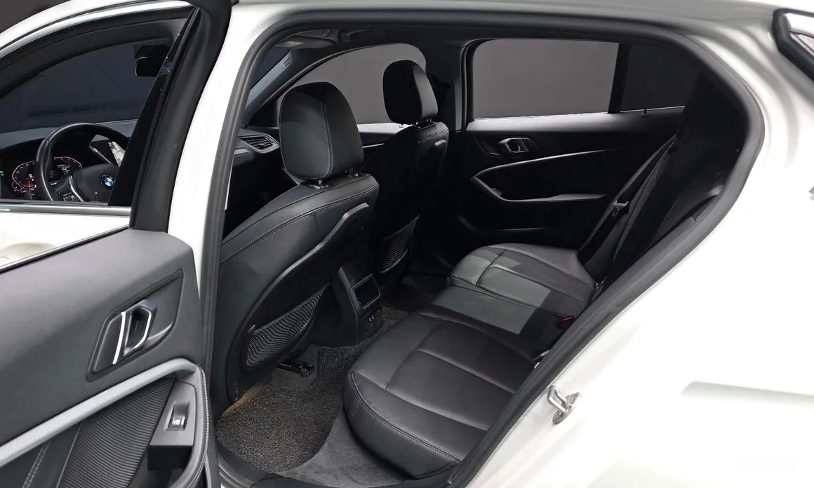 Фото 12 - BMW 1 Series