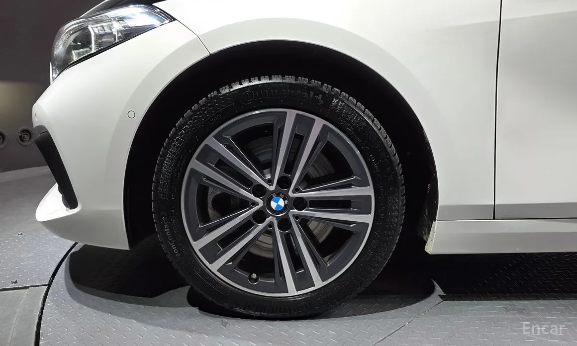 Фото 5 - BMW 1 Series