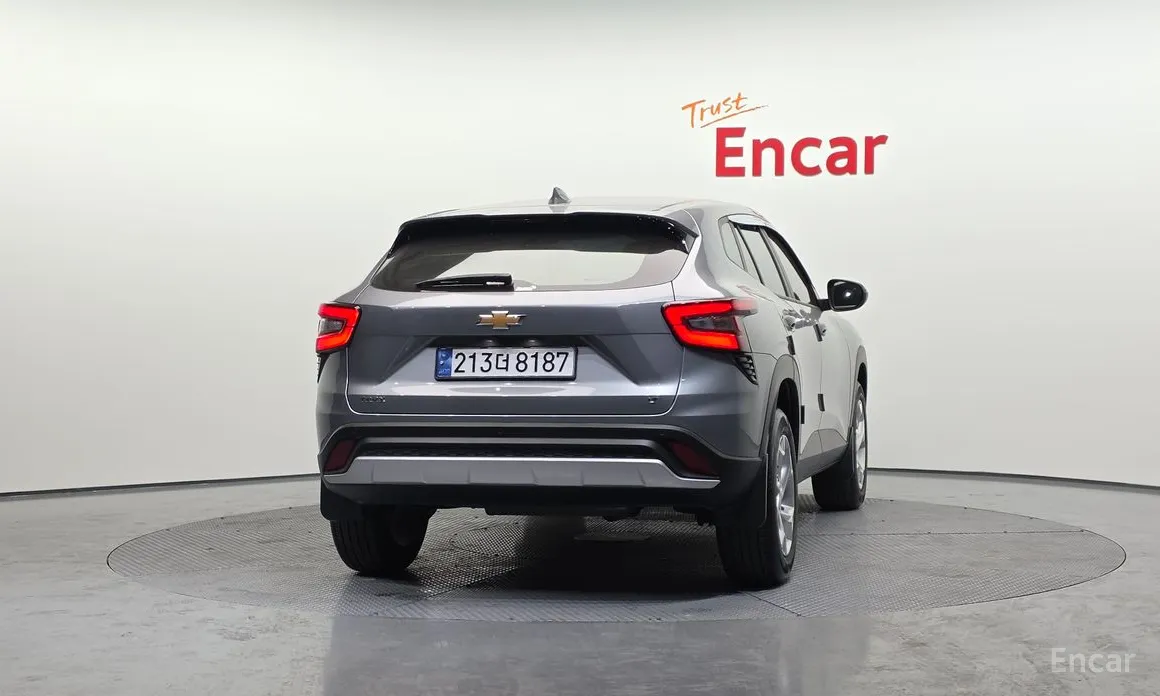 Фото 4 - Chevrolet Trax