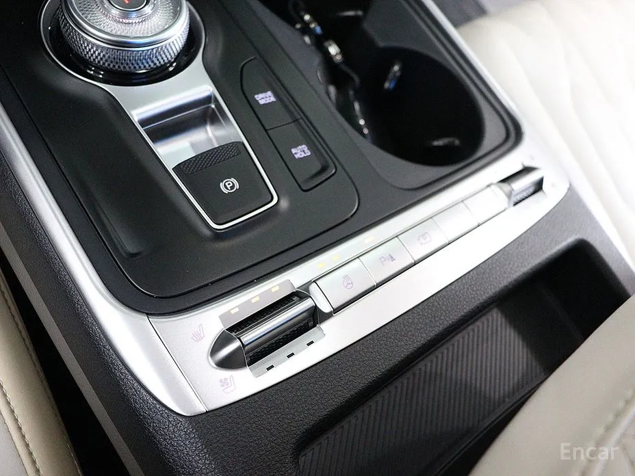 Фото 10 - Kia Carnival