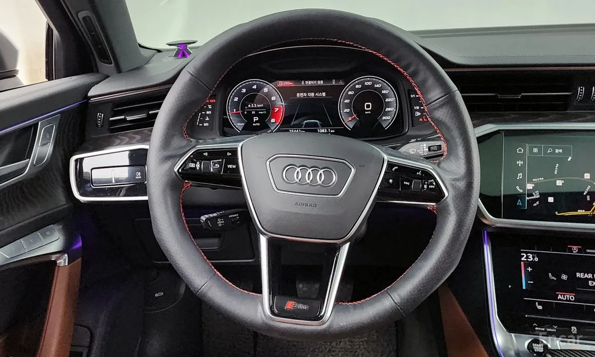 Фото 13 - Audi A6