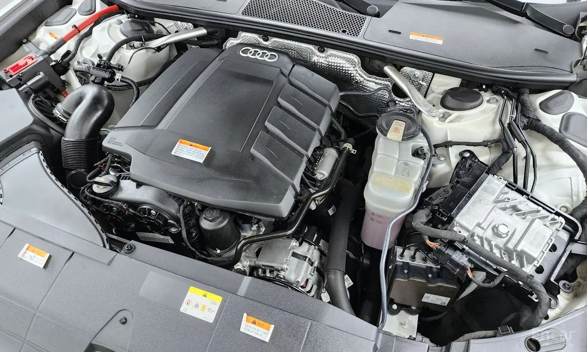 Фото 6 - Audi A6