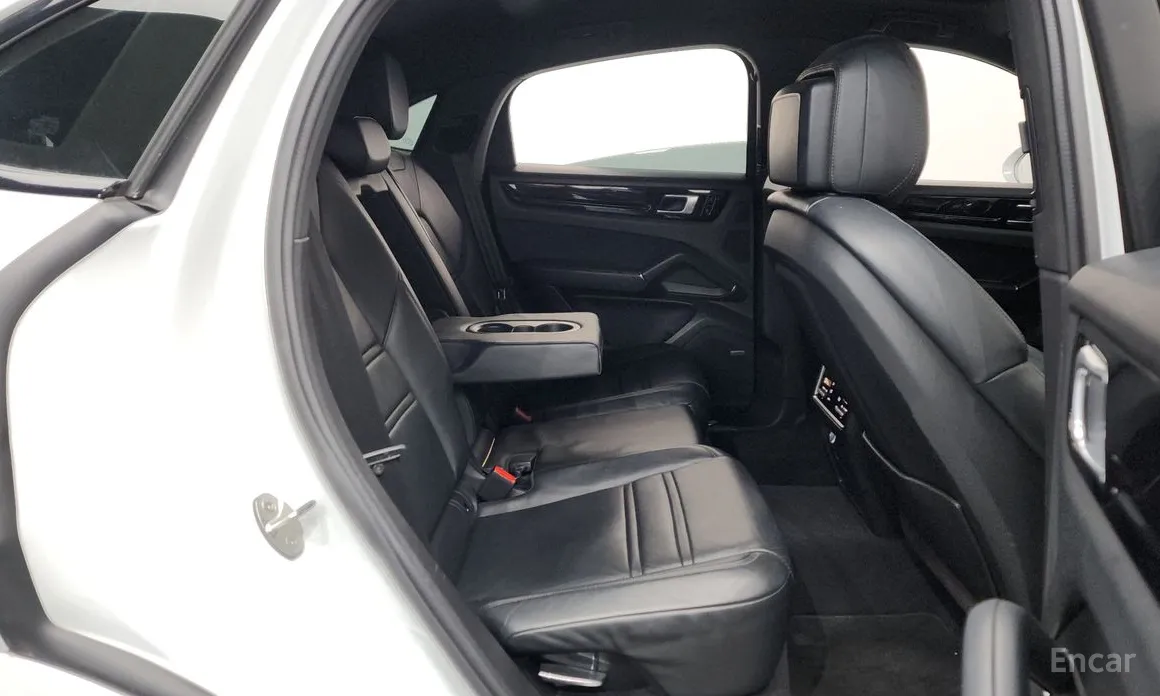 Фото 12 - Porsche Cayenne