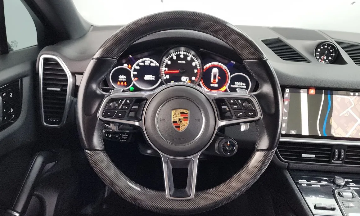 Фото 13 - Porsche Cayenne