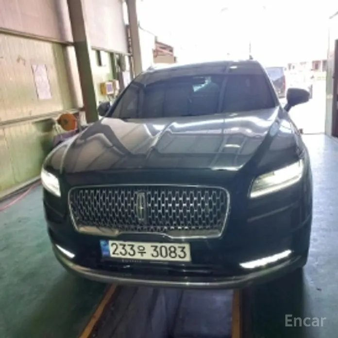 Фото 1 - Lincoln Nautilus