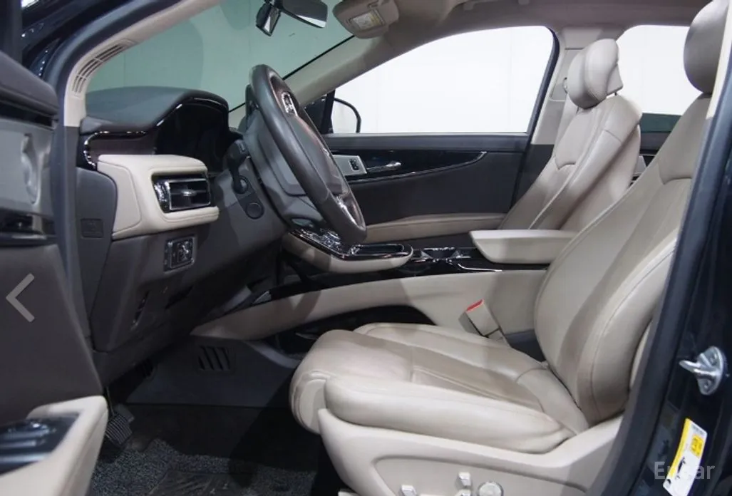 Фото 3 - Lincoln Nautilus