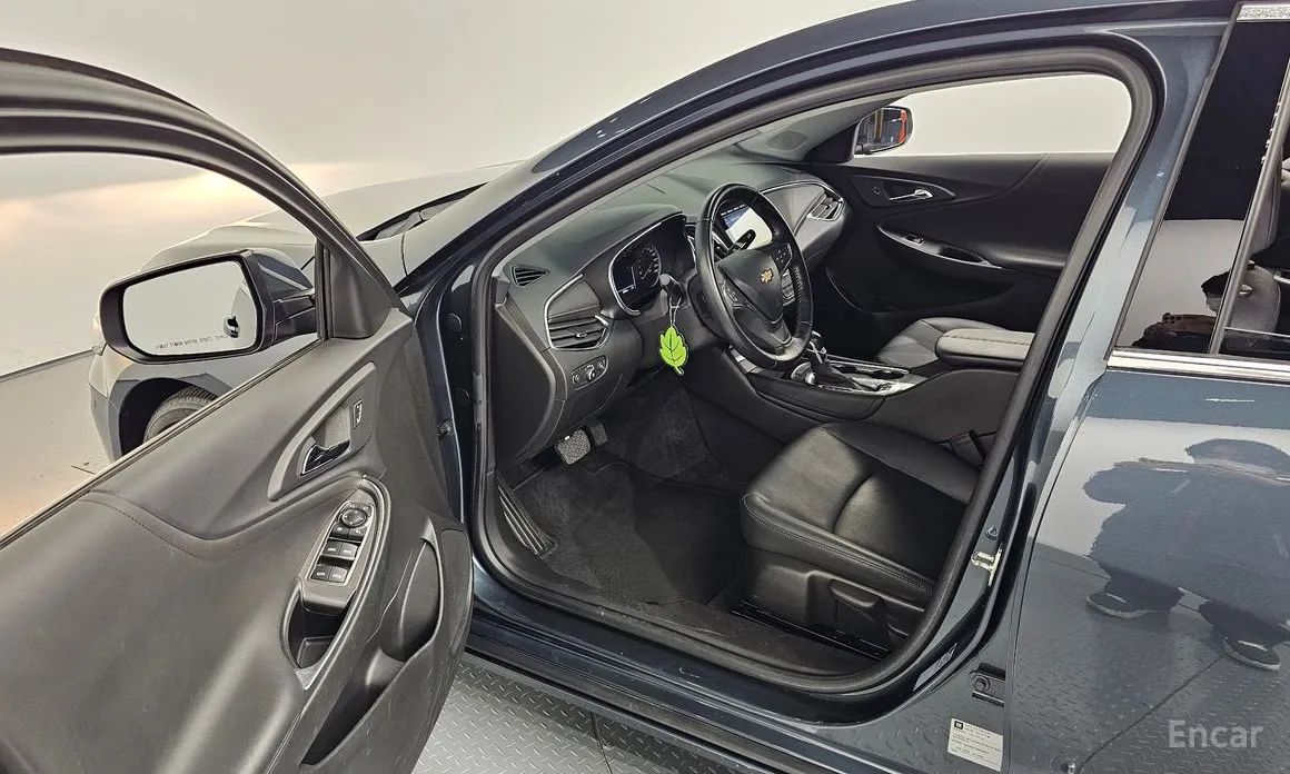 Фото 11 - Chevrolet Malibu