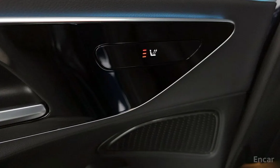 Фото 18 - Mercedes-Benz E-Class