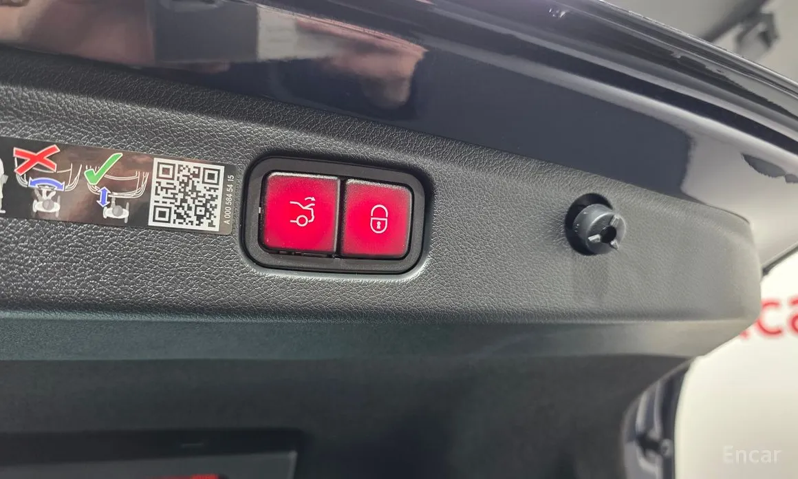 Фото 20 - Mercedes-Benz E-Class