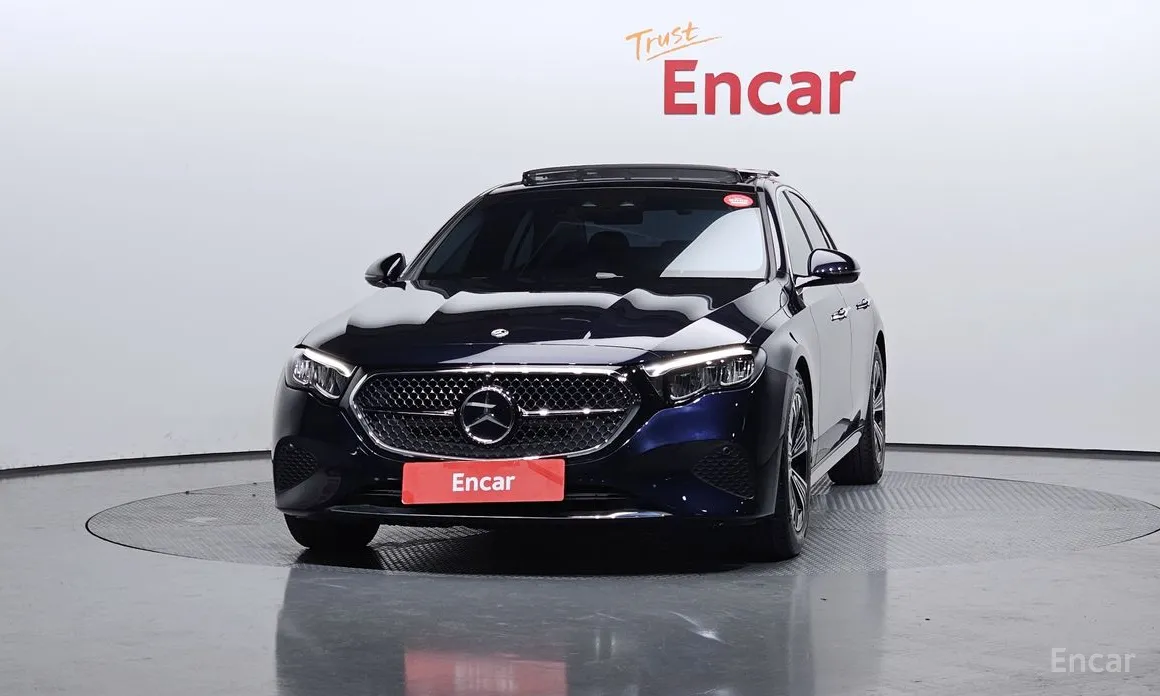 Фото 3 - Mercedes-Benz E-Class