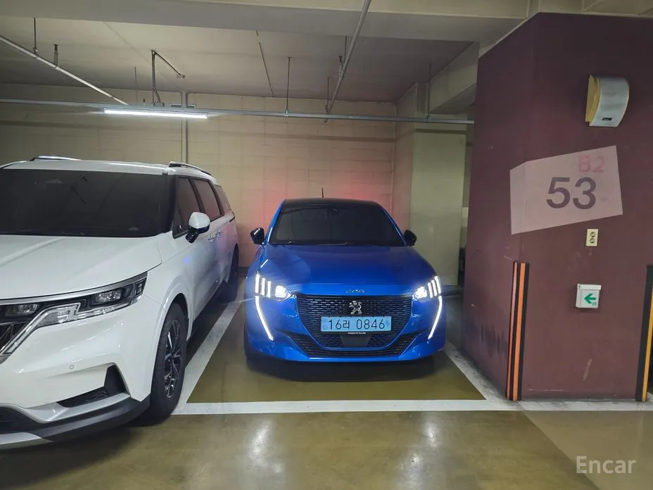 Фото 14 - Peugeot 208