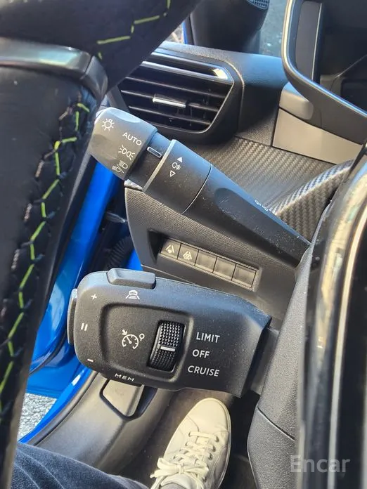 Фото 5 - Peugeot 208