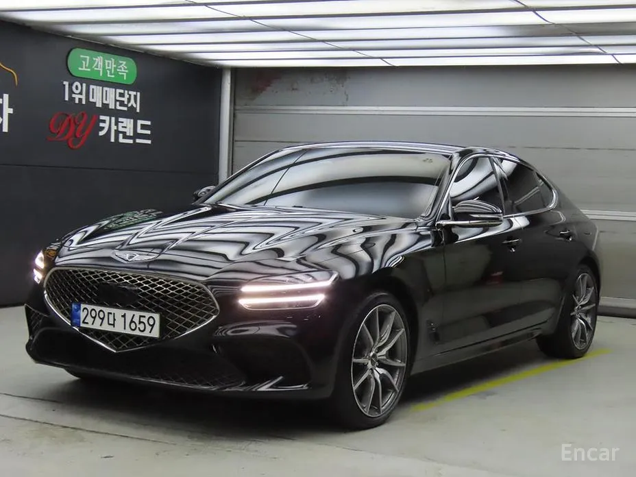 Фото 1 - Genesis G70