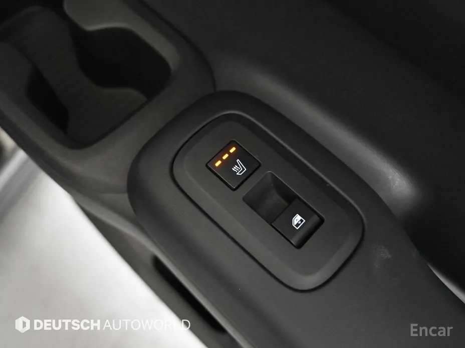 Фото 16 - Hyundai Santa Fe