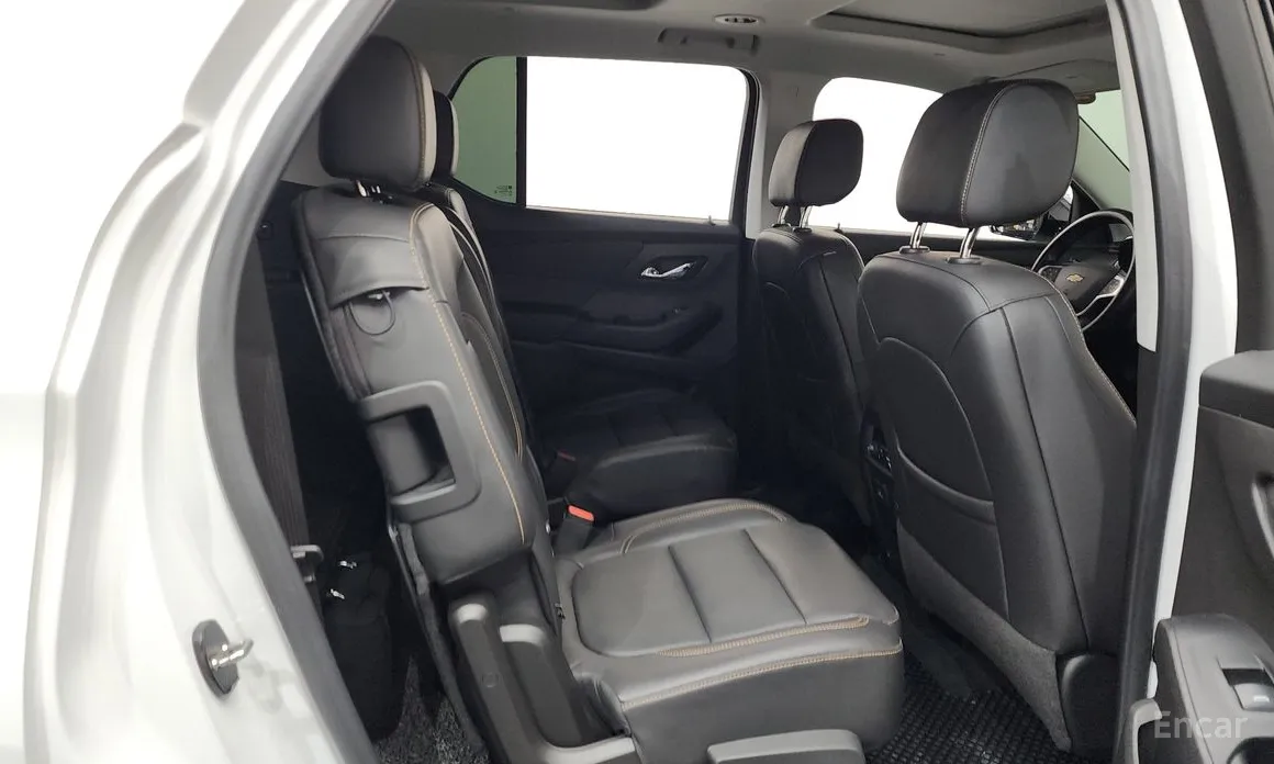 Фото 12 - Chevrolet Traverse