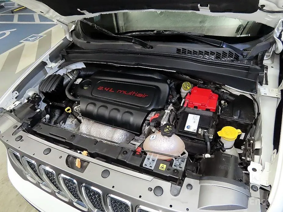 Фото 19 - Jeep Renegade