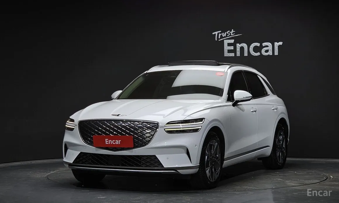 Фото 1 - Genesis GV70