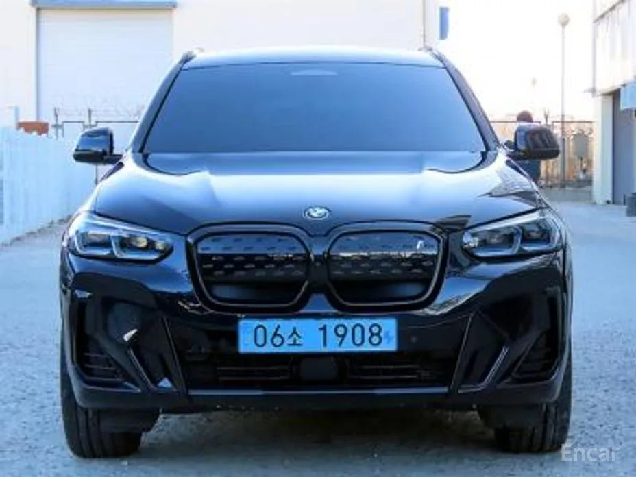 Фото 2 - BMW iX3