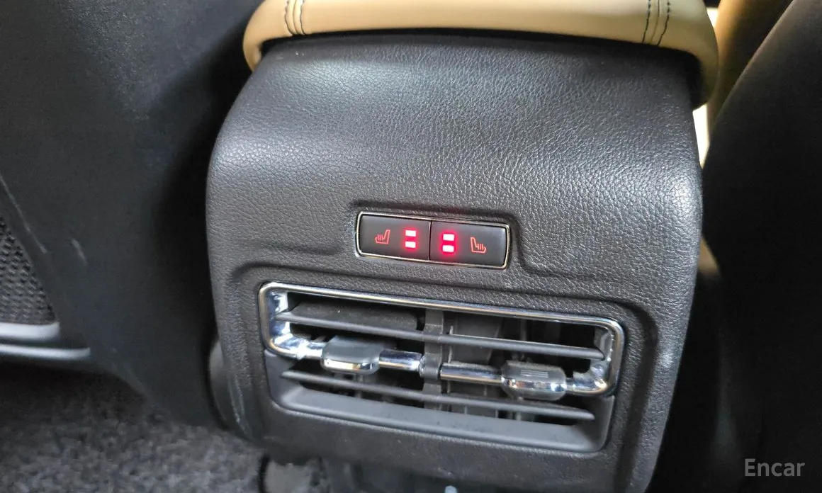 Фото 18 - Lincoln Corsair