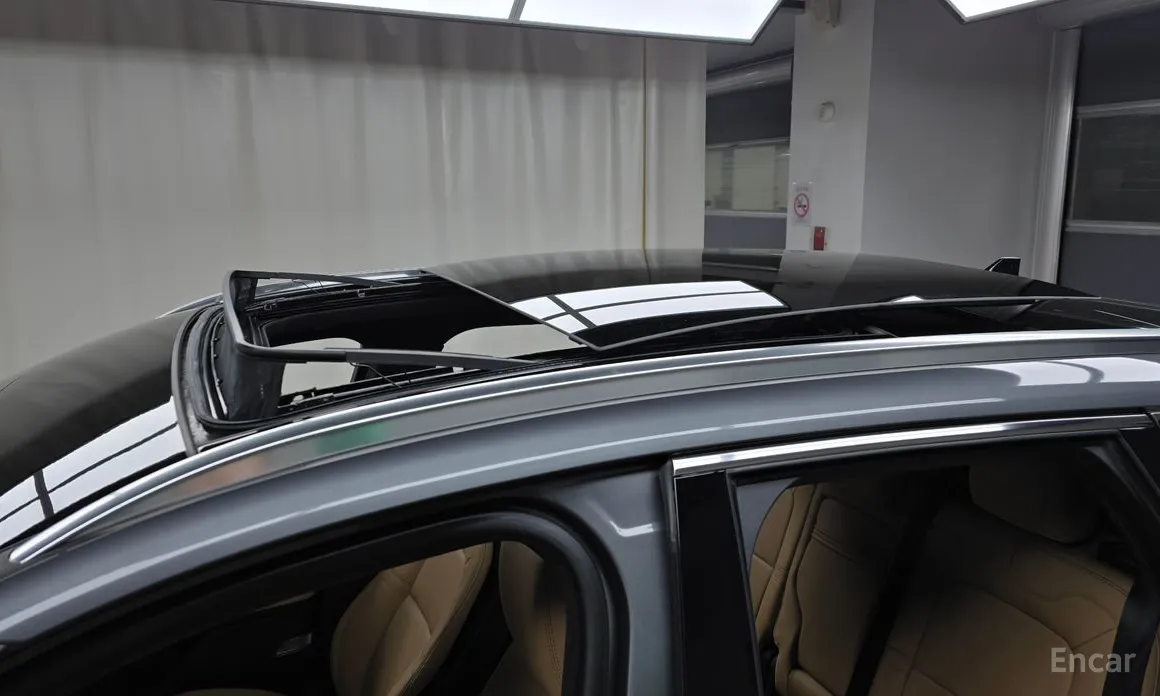 Фото 19 - Lincoln Corsair