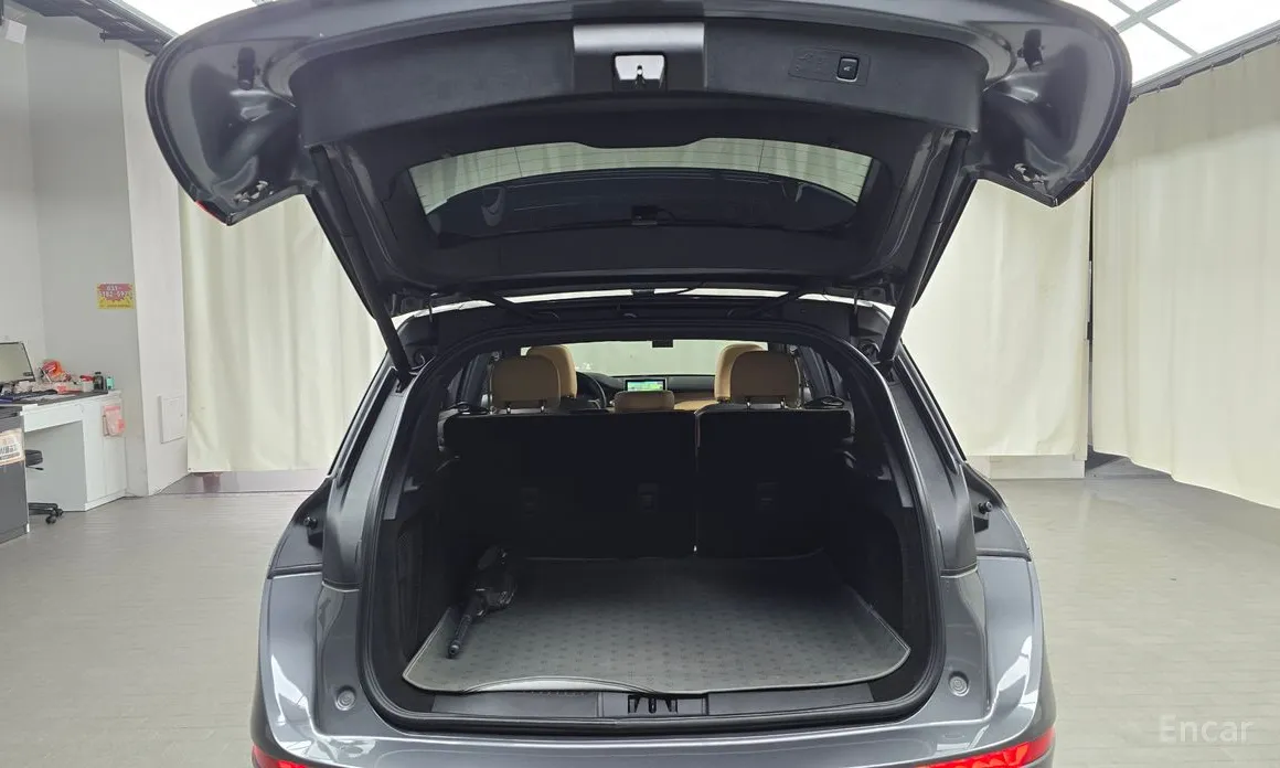 Фото 20 - Lincoln Corsair