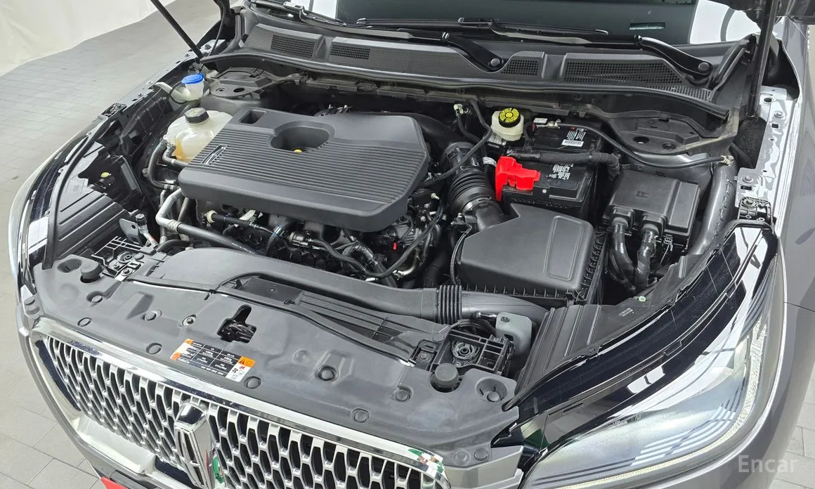 Фото 6 - Lincoln Corsair