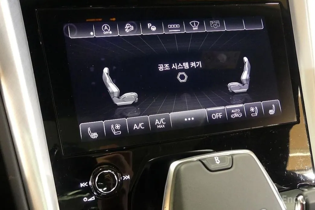 Фото 18 - Lamborghini Urus