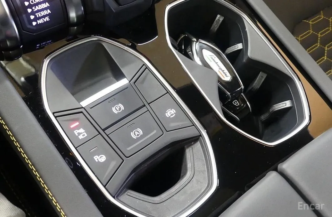 Фото 20 - Lamborghini Urus