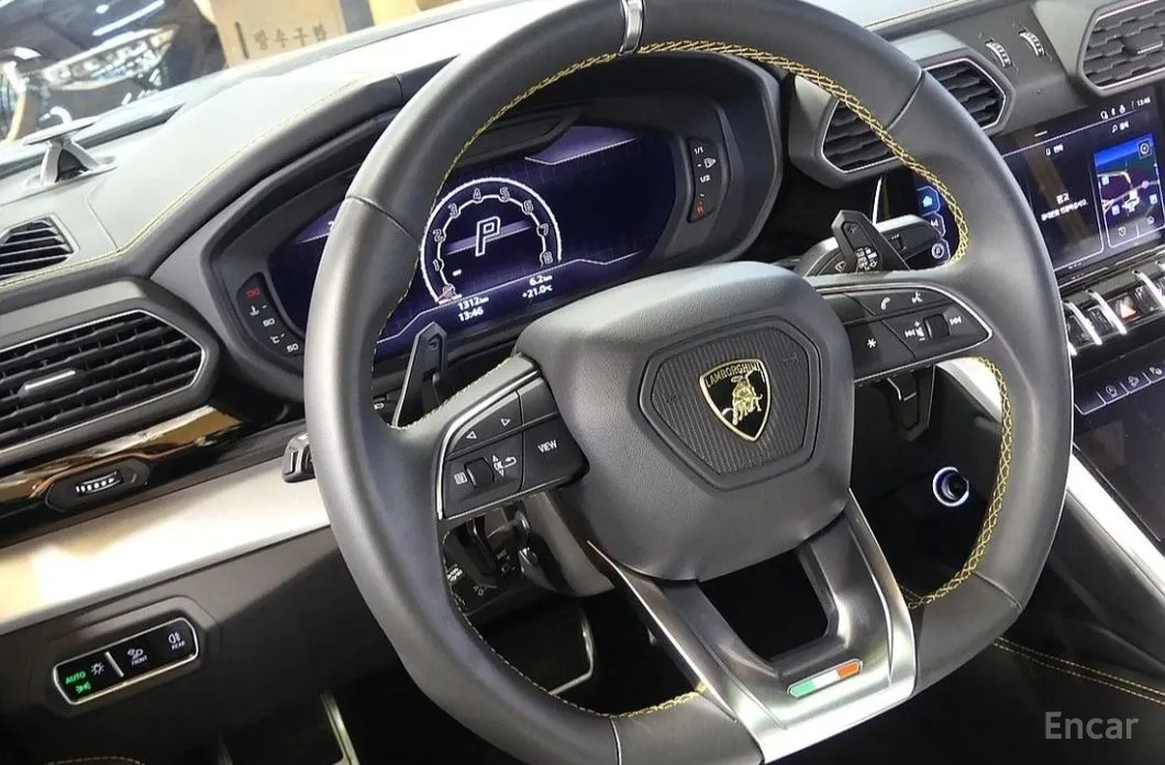 Фото 9 - Lamborghini Urus