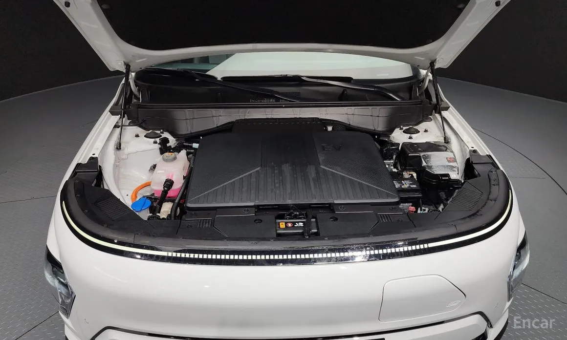 Фото 11 - Hyundai Kona