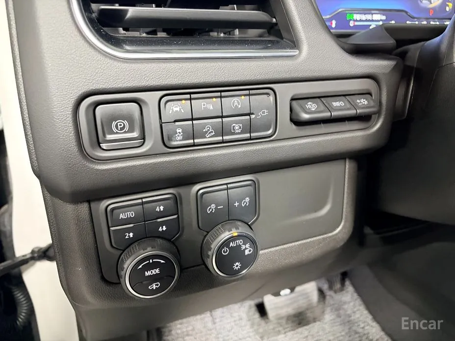 Фото 16 - Chevrolet Tahoe