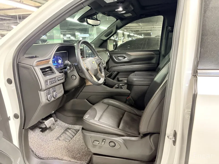 Фото 8 - Chevrolet Tahoe