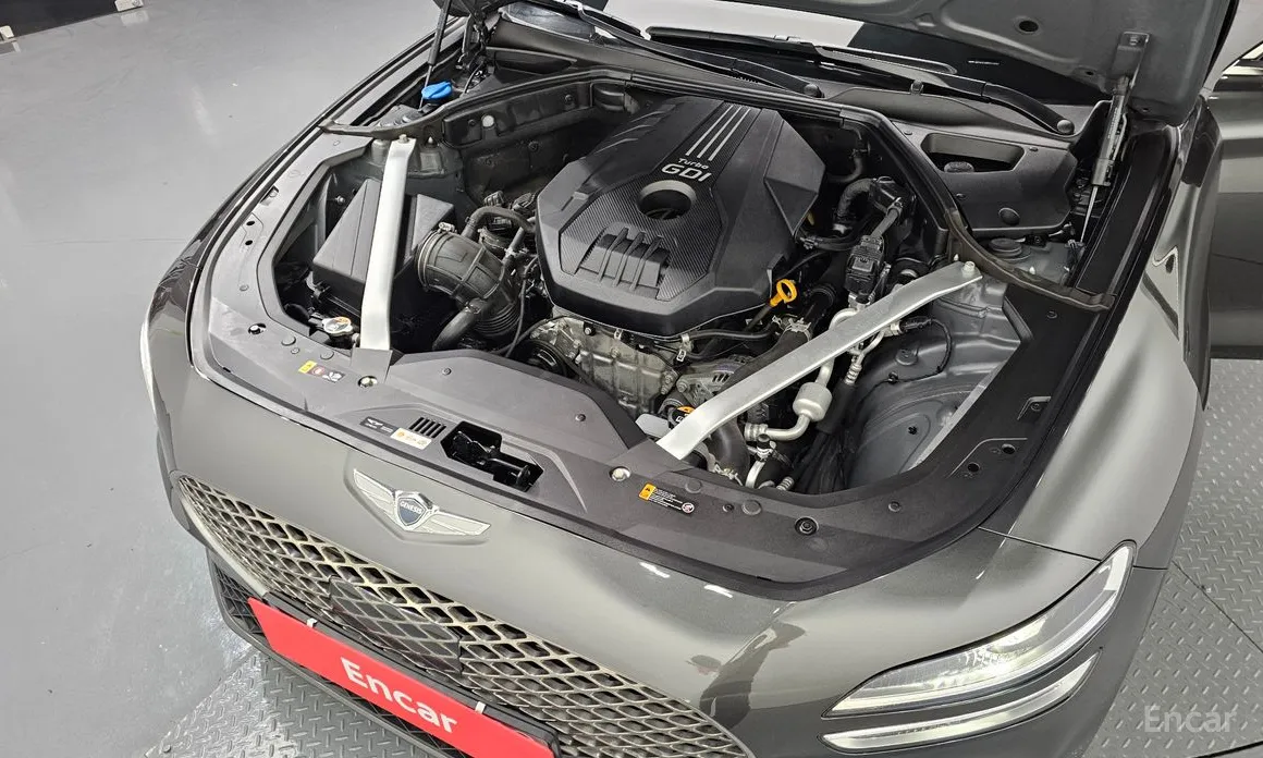 Фото 6 - Genesis G70