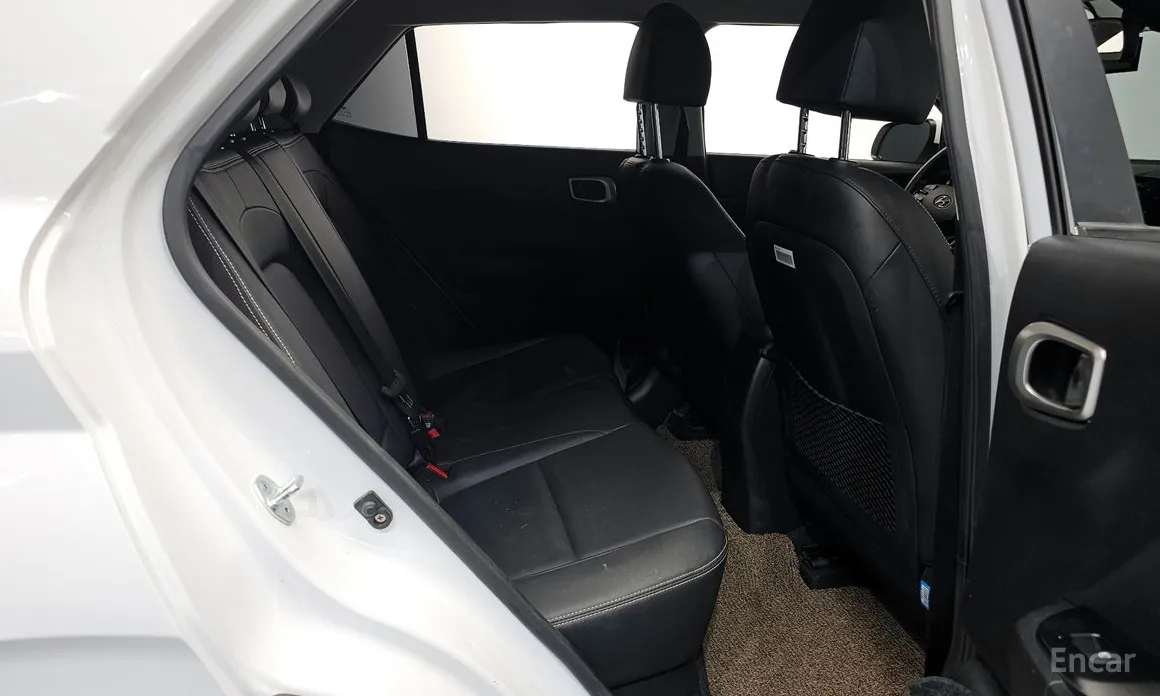 Фото 12 - Hyundai Venue