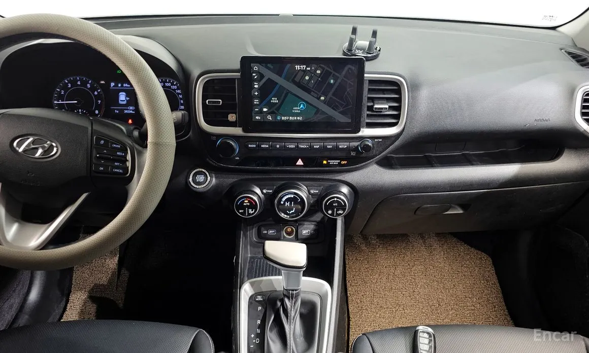 Фото 15 - Hyundai Venue