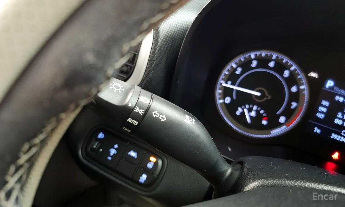 Фото 18 - Hyundai Venue