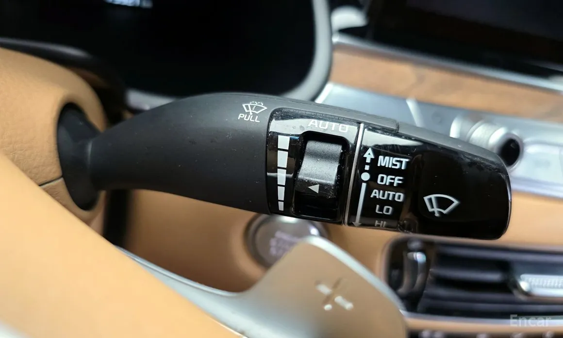 Фото 17 - Kia K9