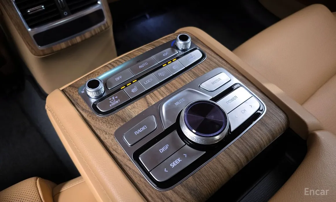 Фото 19 - Kia K9