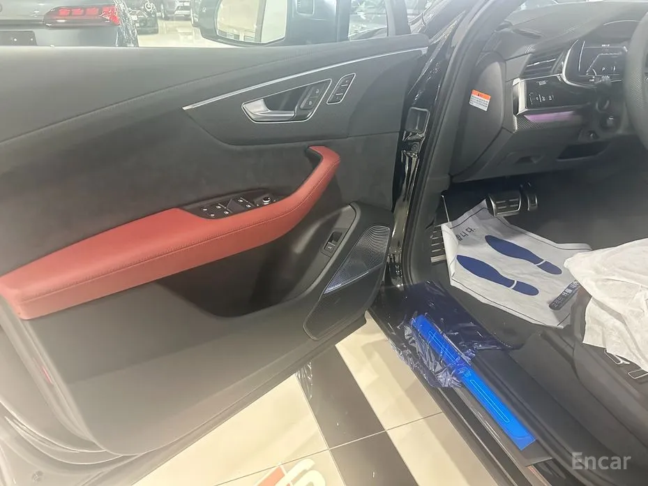 Фото 12 - Audi SQ7