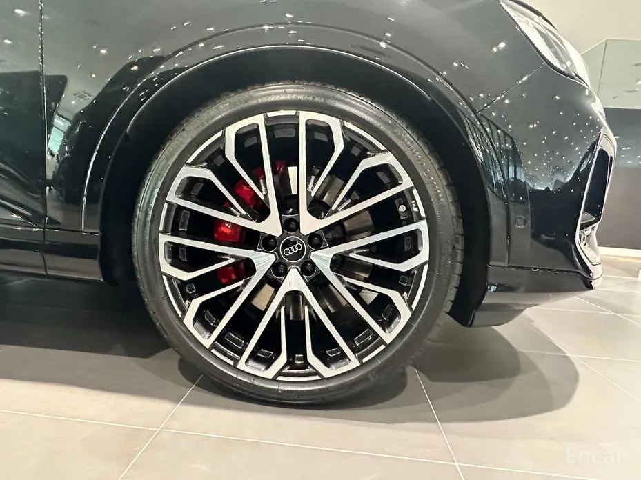 Фото 6 - Audi SQ7