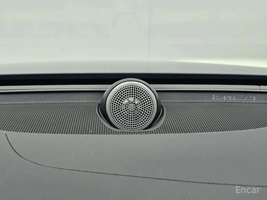 Фото 12 - Volvo V60