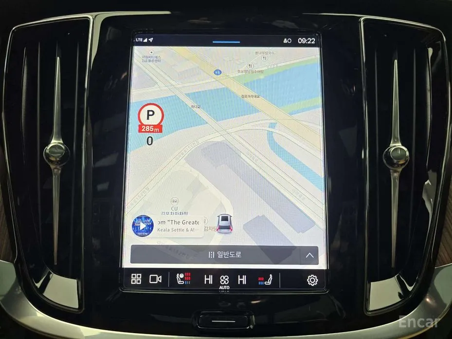 Фото 13 - Volvo V60