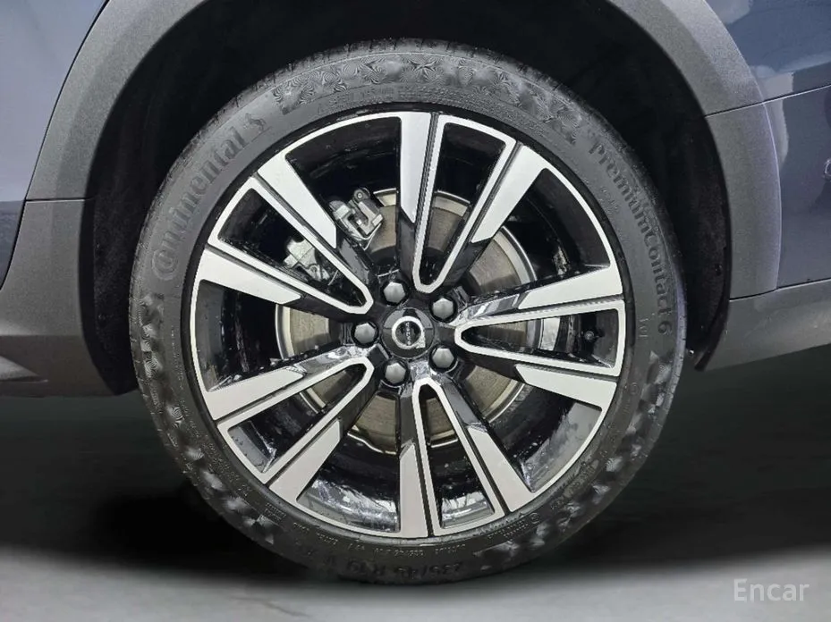 Фото 16 - Volvo V60